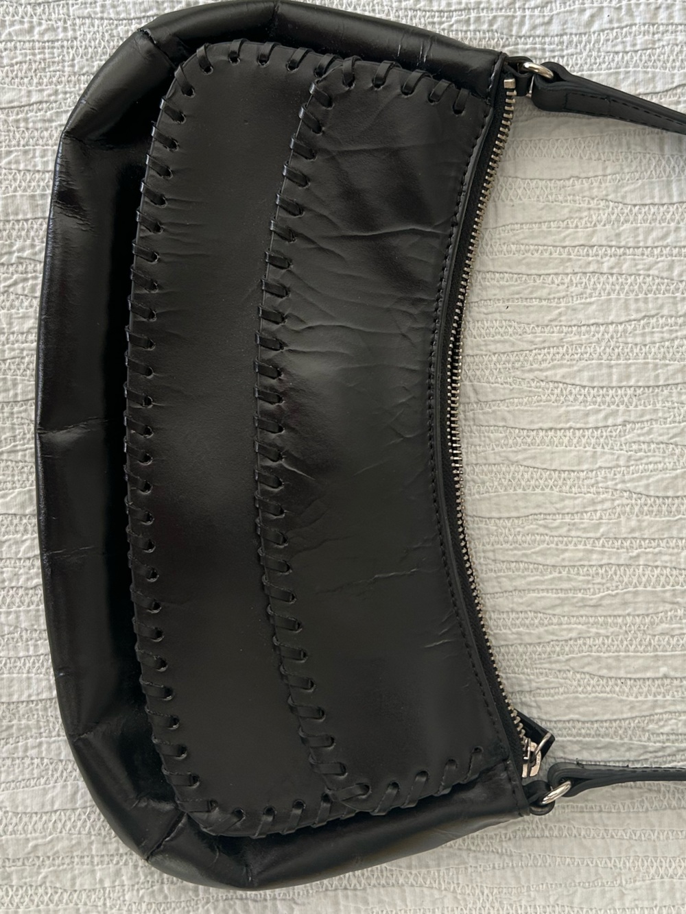 Banana Republic Black Leather Shoulder Bag with Whipstitch Trim - Picture 6 of 7